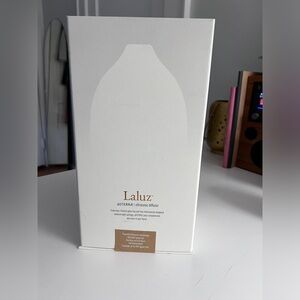 Doterra Laluz ultrasonic diffuser NWT sealed glass top